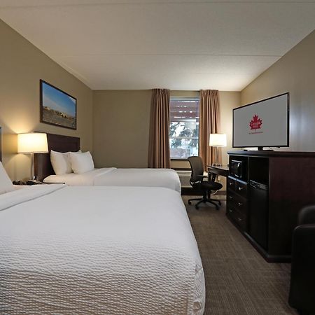 Canad Inns Destination Centre Windsor Park Winnipeg Bagian luar foto