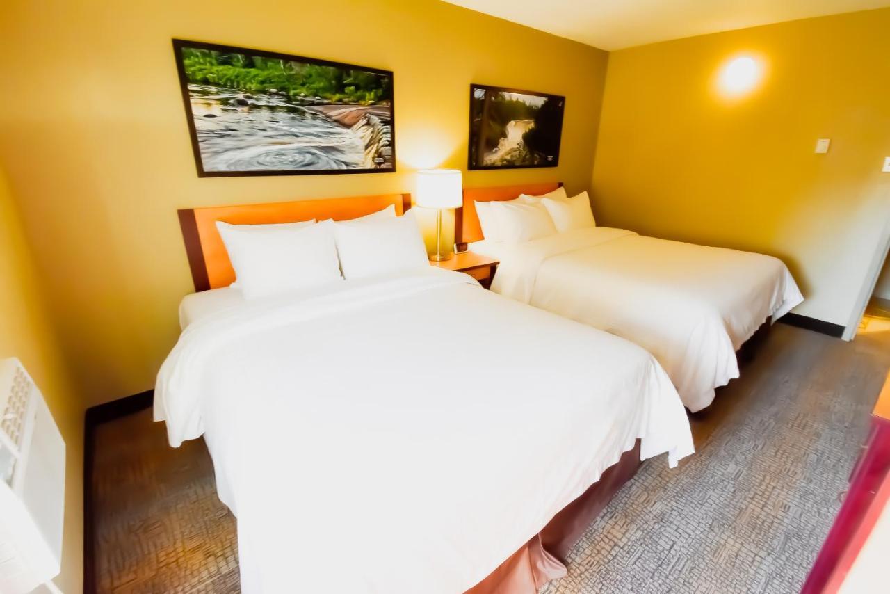 Canad Inns Destination Centre Windsor Park Winnipeg Bagian luar foto
