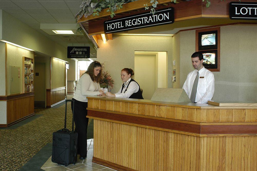 Canad Inns Destination Centre Windsor Park Winnipeg Bagian luar foto
