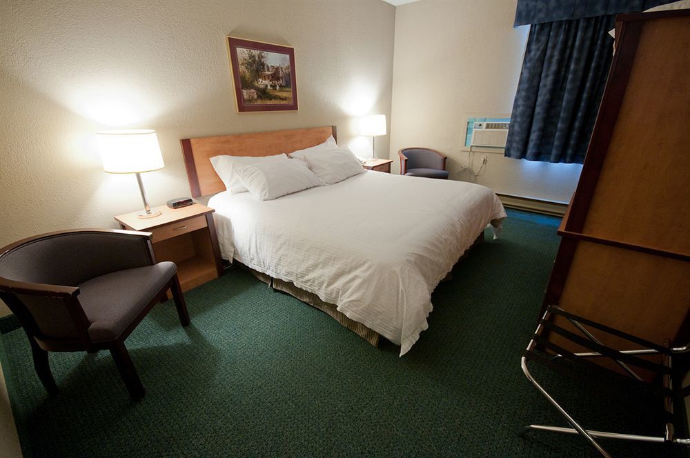 Canad Inns Destination Centre Windsor Park Winnipeg Bagian luar foto